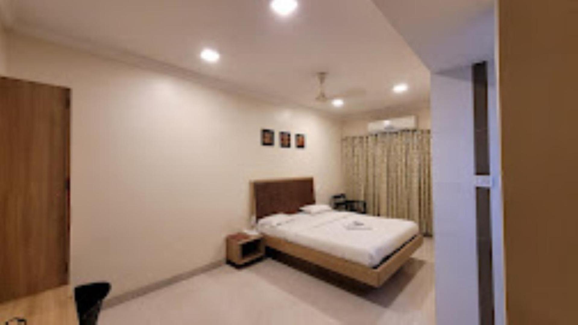 Hotel Maratha Palace,Satara Exteriér fotografie