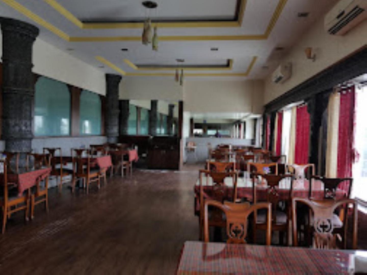 Hotel Maratha Palace,Satara Exteriér fotografie